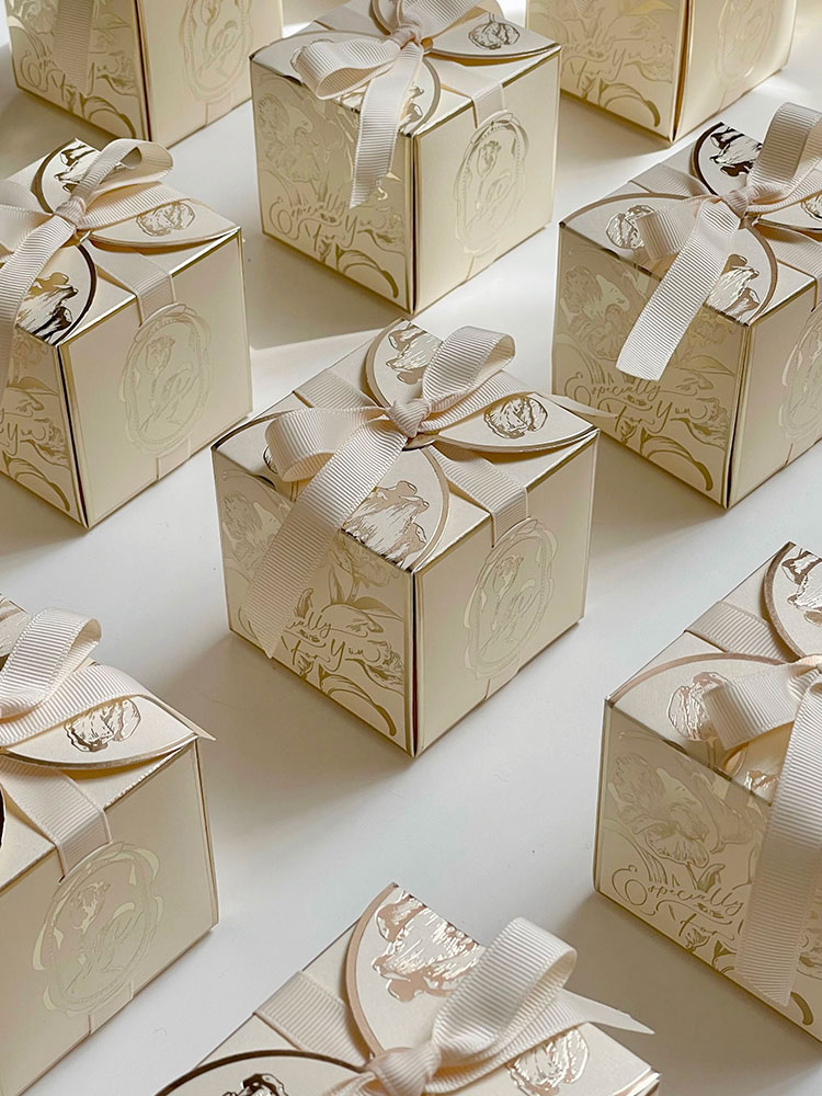 Square Paper Gift Boxes with R - Event Party Box avis et prix